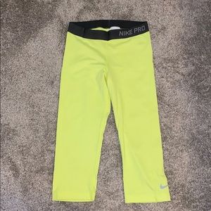 Nike Medium Dri-fit women’s workout pants
